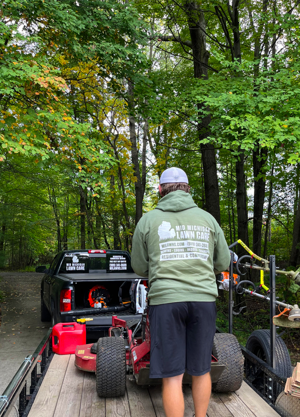 Leaf removal Saginaw Michigan